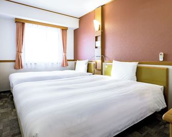 طويوكو إن تاكاساكي ستيشن نيشي 1 - تاكاساكي - غرفة نوم