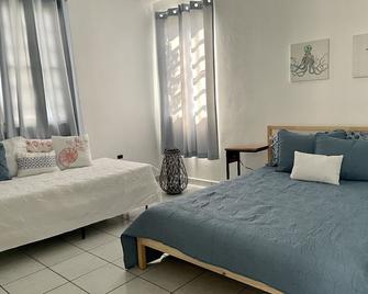 Located on the SouthWest Side of Puerto Rico - Boqueron - Habitación