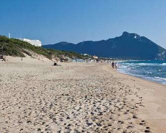Villino 3 Sabaudia a stone's throw from the sea in Circeo national park - Sabaudia - Spiaggia