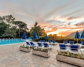 Montana Pine Resort - Fethiye - Pool