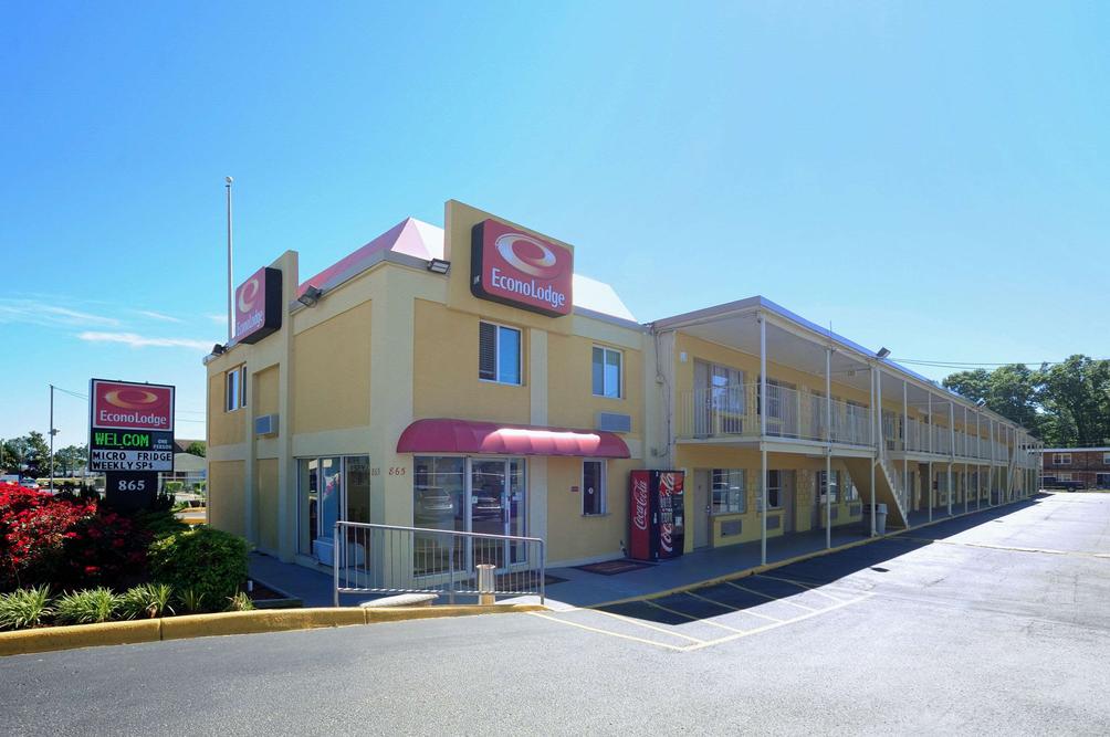 Econo Lodge At Military Circle 46 1 2 3 Norfolk Hotel Deals Reviews Kayak