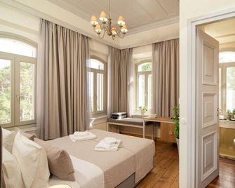 Magnificent 1850s Eressian Villa Hotel in Lesvos! - Eresos - Bedroom