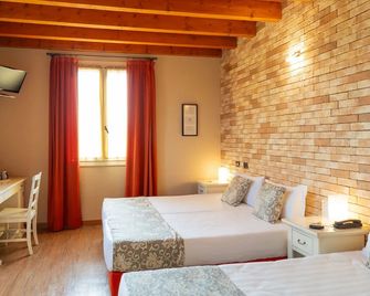 Agriturismo La Razza - Reggio nell'Emilia - Bedroom