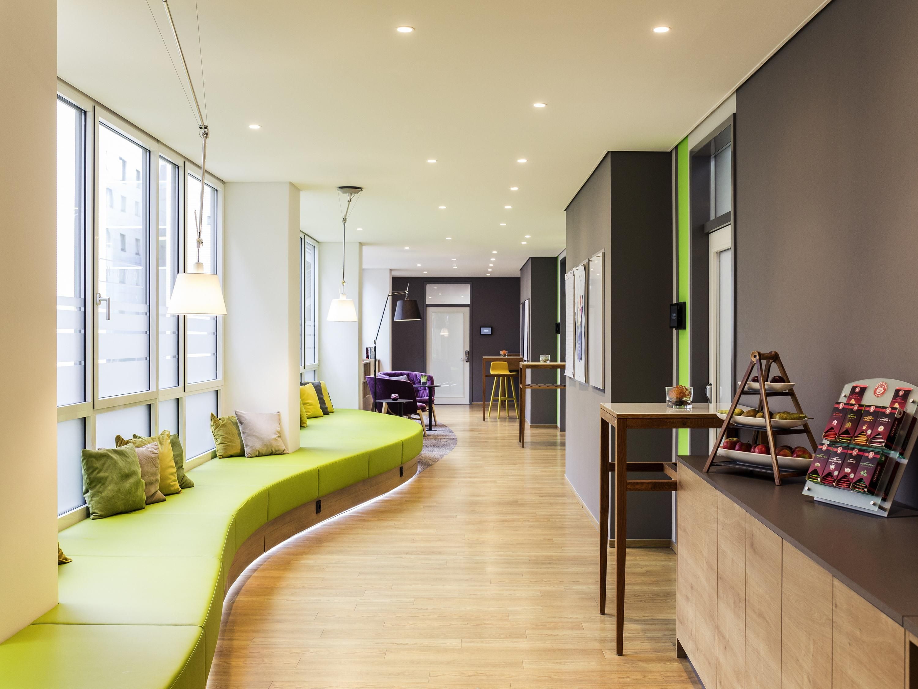 Novotel Düsseldorf City West (Seestern) - Düsseldorf - Wohnzimmer