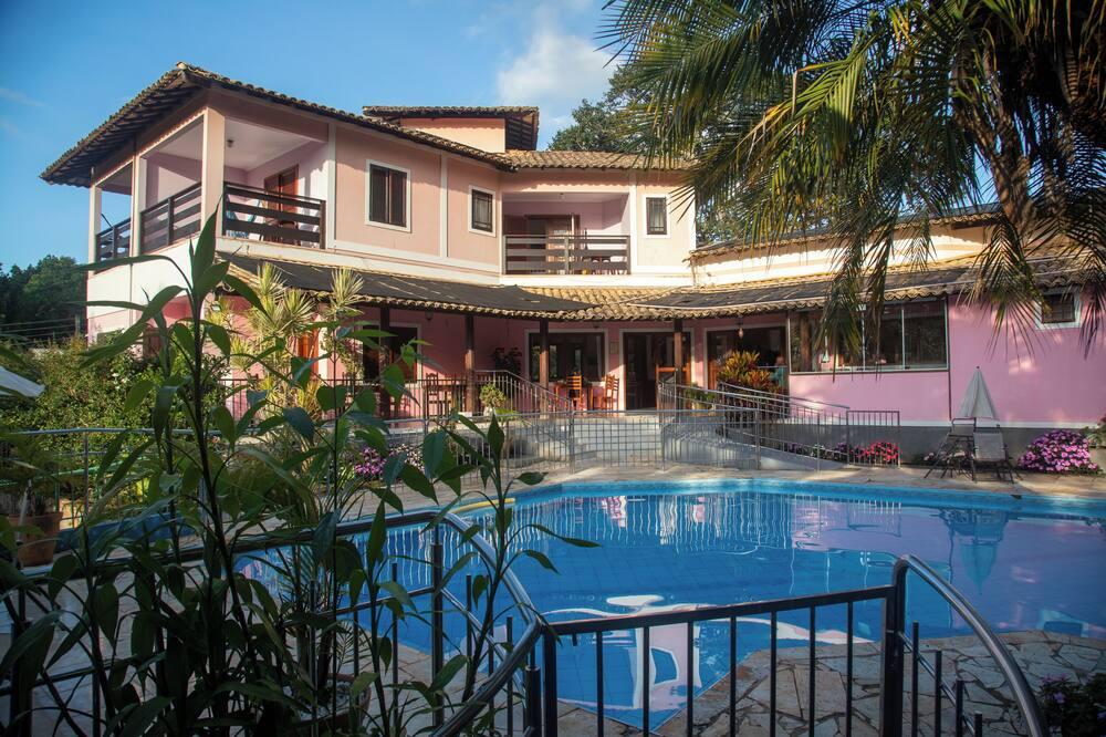 Hotels, Guesthouses, Inns, Lodges in Alto Paraiso de Goias