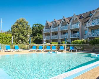 Le Motu - Bénodet - Pool