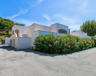 Beach Cannes Bungalows - Le Cannet - Building