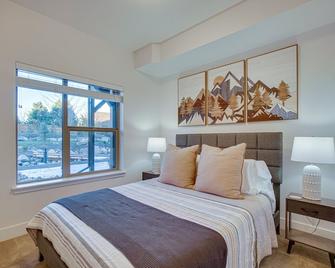 McCall Vacation Rental with Private Balcony and Grill! - McCall - Slaapkamer