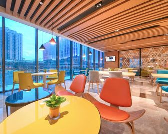 Holiday Inn Express Fuzhou Downtown By IHG - פוז'ו - מסעדה