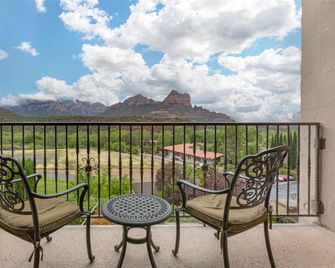 Best Western Plus Arroyo Roble Hotel & Creekside Villas - Sedona - Balkong