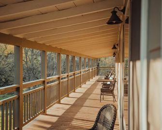 Sierra Sky Ranch - Oakhurst