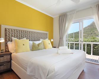 The Beach House Guest House - Hout Bay - Yatak Odası