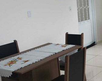 Furnished accommodation - Tupã - Comedor
