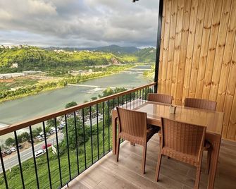 Aurora Suit Bungalov - Rize - Balcone