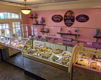 Murray Hotel - Mackinac Island - Buffet