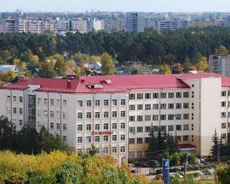 Oktyabrskaya Hotel - Tver - Building