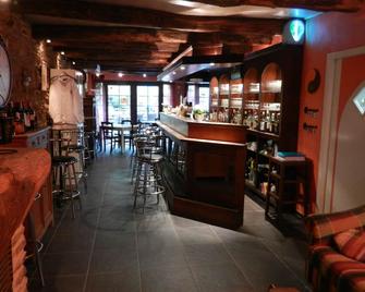Le 'Ti 'Bou De Refuge - Bouillon - Bar