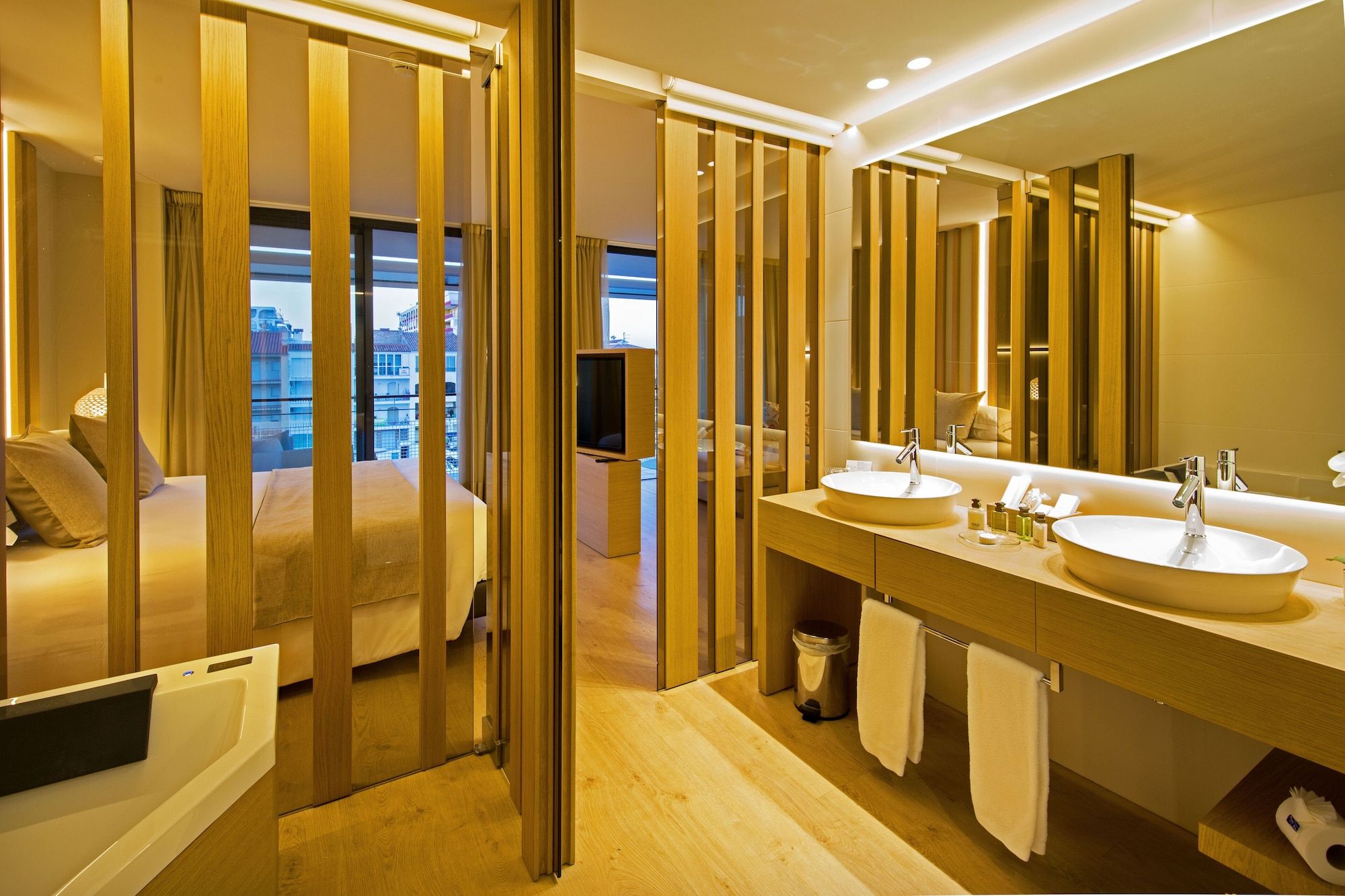 Hotel Port Salins by Pierre & Vacances - Empuriabrava - Bathroom