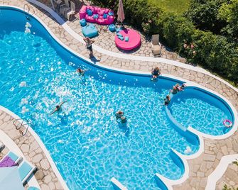 Macedon - Thasos Town - Pool