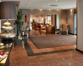 Logis Hotel Le Parc & Spa - Saint-Hippolyte - Lobby