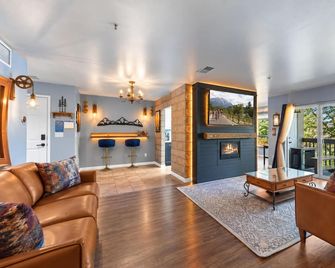 Mountain & Golf View Condo - Complimentary Spa Kit & Local Perks - New Castle