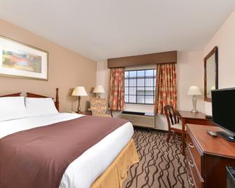 Country Hearth Inn & Suites Toccoa - Toccoa - Bedroom