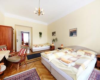 Hotel Klara - Prag - Yatak Odası