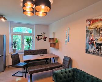 Ferienwohnung Torhaus - Leipzig - Dining room