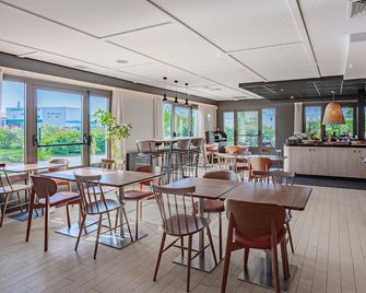 Campanile Nature - Lyon Est Aéroport Saint Exupéry - Saint-Laurent-de-Mure - Restaurant
