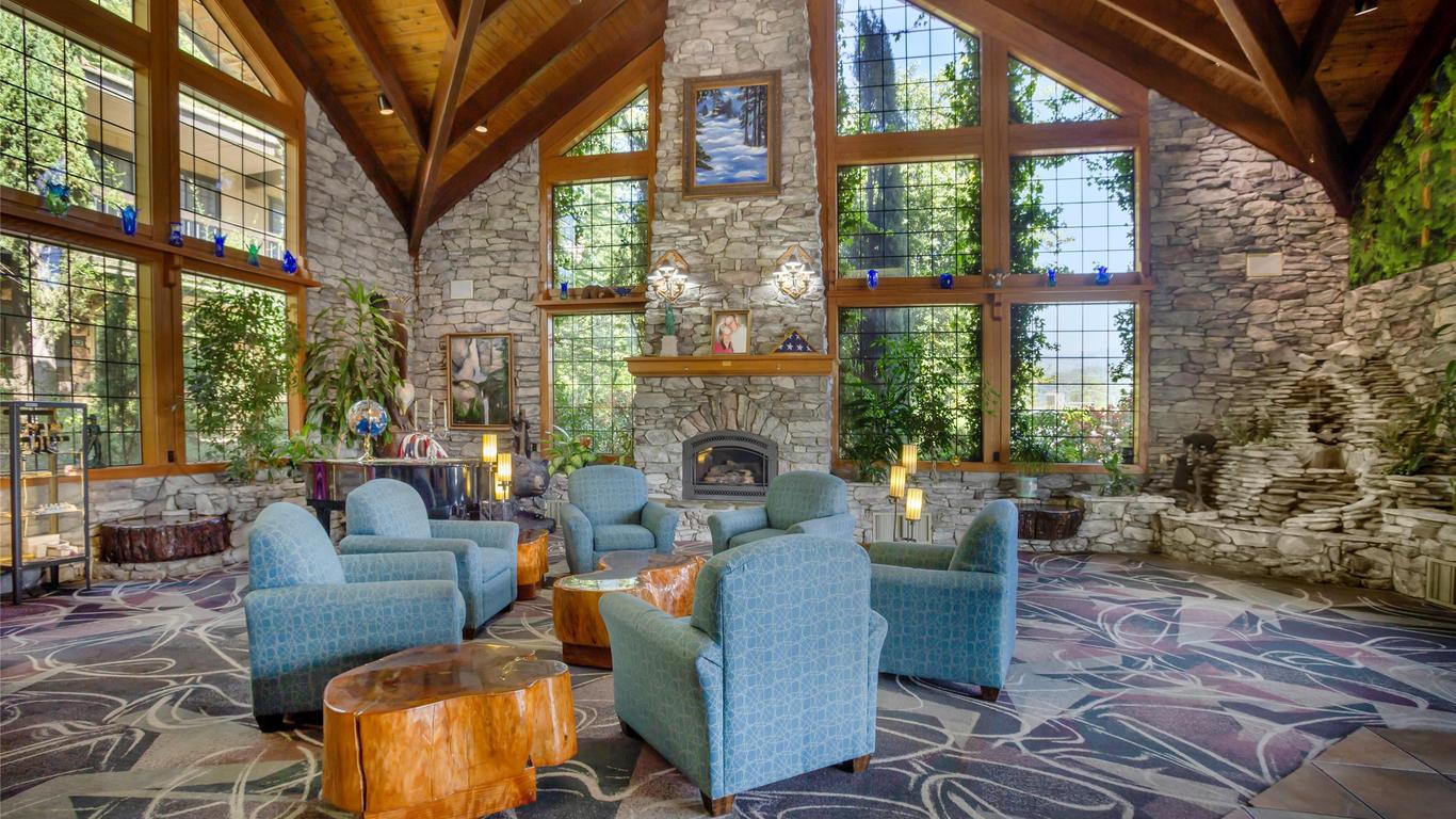 Best Western Plus Yosemite Gateway Inn