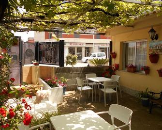 Hotel Vasco Da Gama - Baiona - Patio
