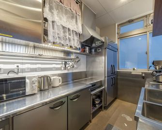 Resi Stay Jisco Hotel Kyoto Goshonishi - קיוטו - מטבח