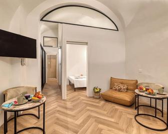 Boutique Apartment Casa Del Barone - Happy Rentals - Ventimiglia - Living room