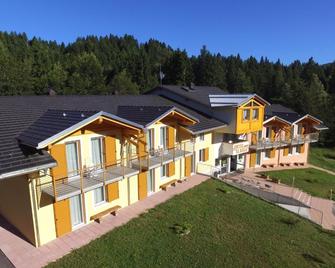 Hotel Elbele Garni - Folgaria - Gebouw