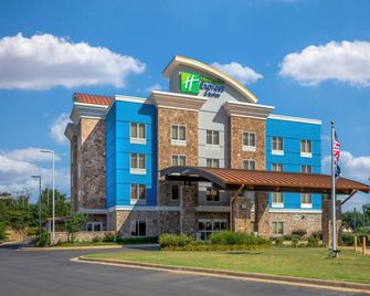 Holiday Inn Express & Suites Hot Springs by IHG - Hot Springs - Edificio