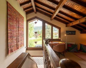 Chalet Cleo - charmant chalet 180 m2 avec vue montagne - Samoëns - Living room