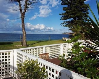 Apartment 1 - The Coachhouse - Narrabeen - Balcony
