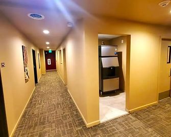 Sand's Park Terrace Inn - Fort Morgan - Corridoio
