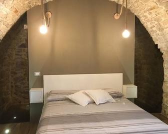L'archasetta Historic Apartments - Casamassima - Camera da letto