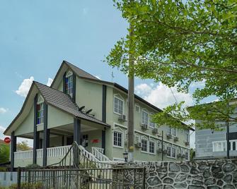 Hotel O Bangi Sri Minang Guesthouse - Bandar Baru Bangi - Gebouw