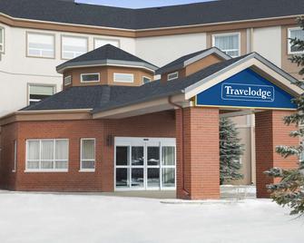 Travelodge by Wyndham Strathmore - Strathmore - Gebäude