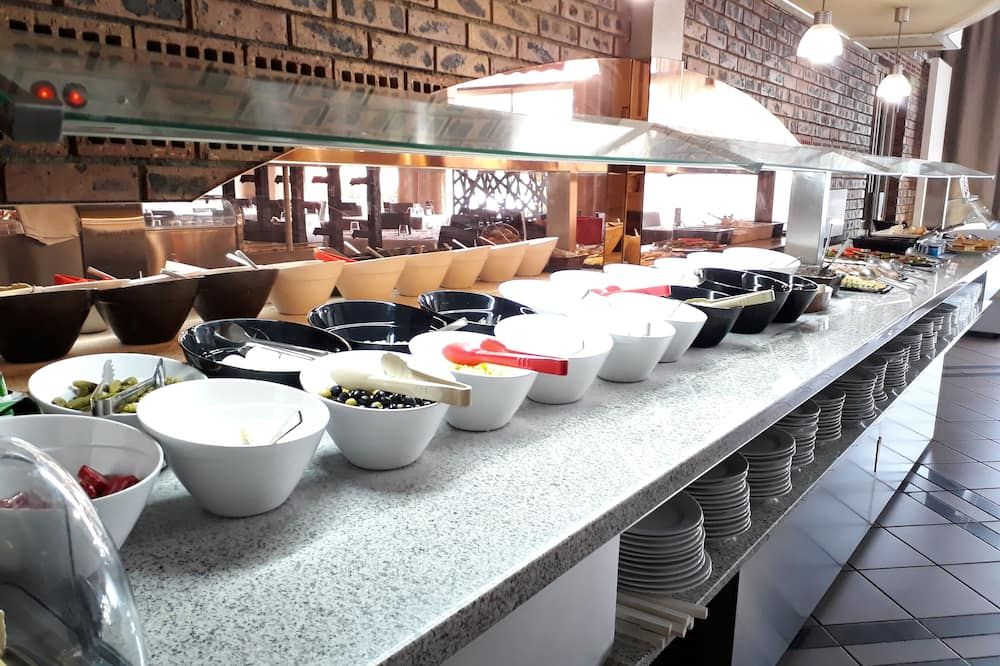 Cit'Hotel Escatel - Mâcon - Buffet