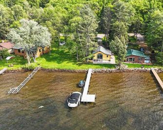 Waterfront Cabin on Bay Lake - Deerwood - Outdoors view