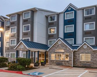 Microtel Inn and Suites by Wyndham Austin Airport - Austin - Byggnad