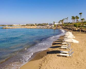 Coral Beach Hotel And Resort - Pafos - Strand
