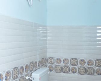 Sripaadha Inn Kanipakam - Chittoor - Bathroom