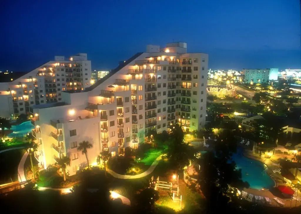 Enclave Suites, A Staysky Hotel & Resort