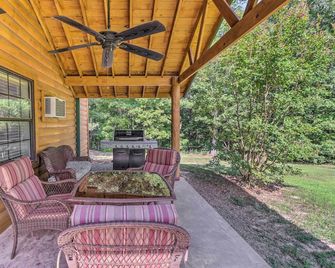 Heavenly Heber Springs Hideaway: Fish & Hike - Heber Springs - Terasa