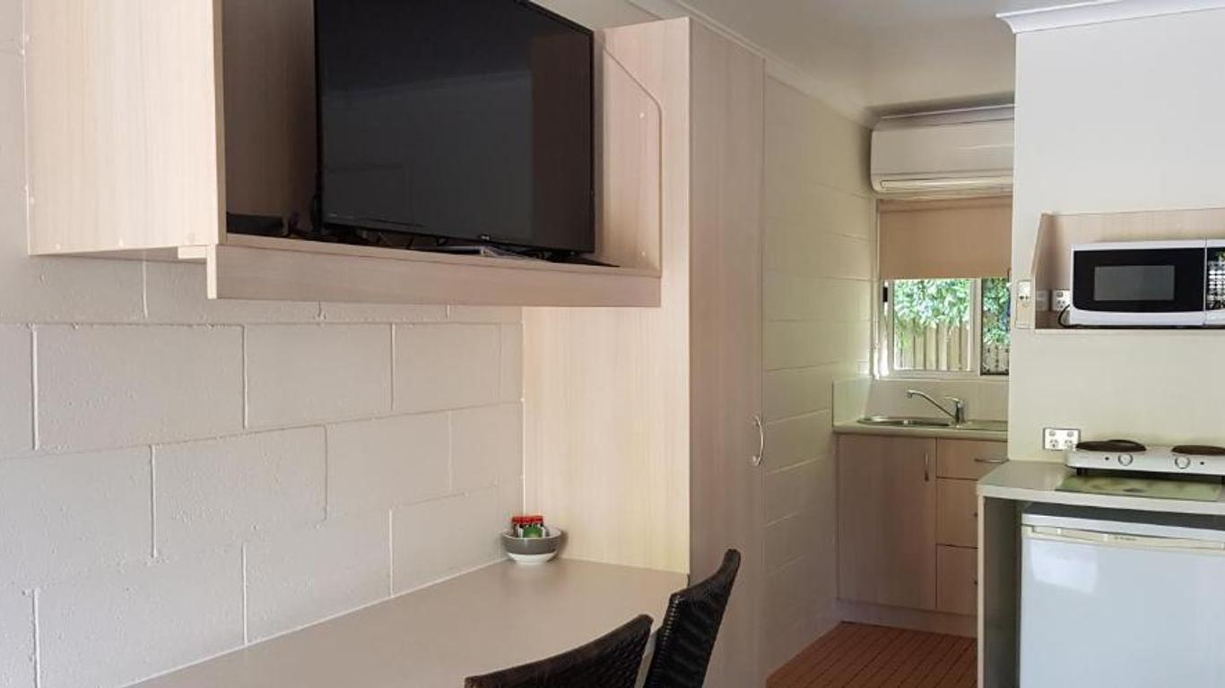Mango Tree Motel