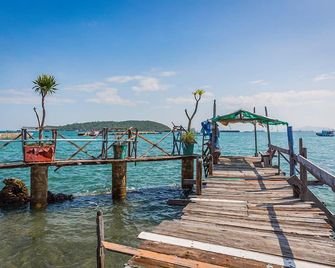 Rimtalay Resort Koh Si Chang - Chonburi